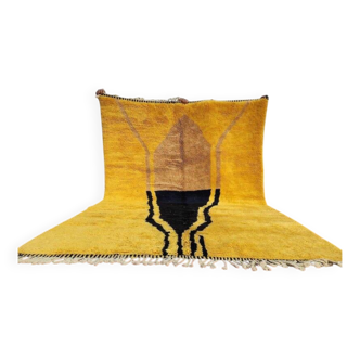 Handwoven Berber rug in pure wool, size 100 x 200 cm