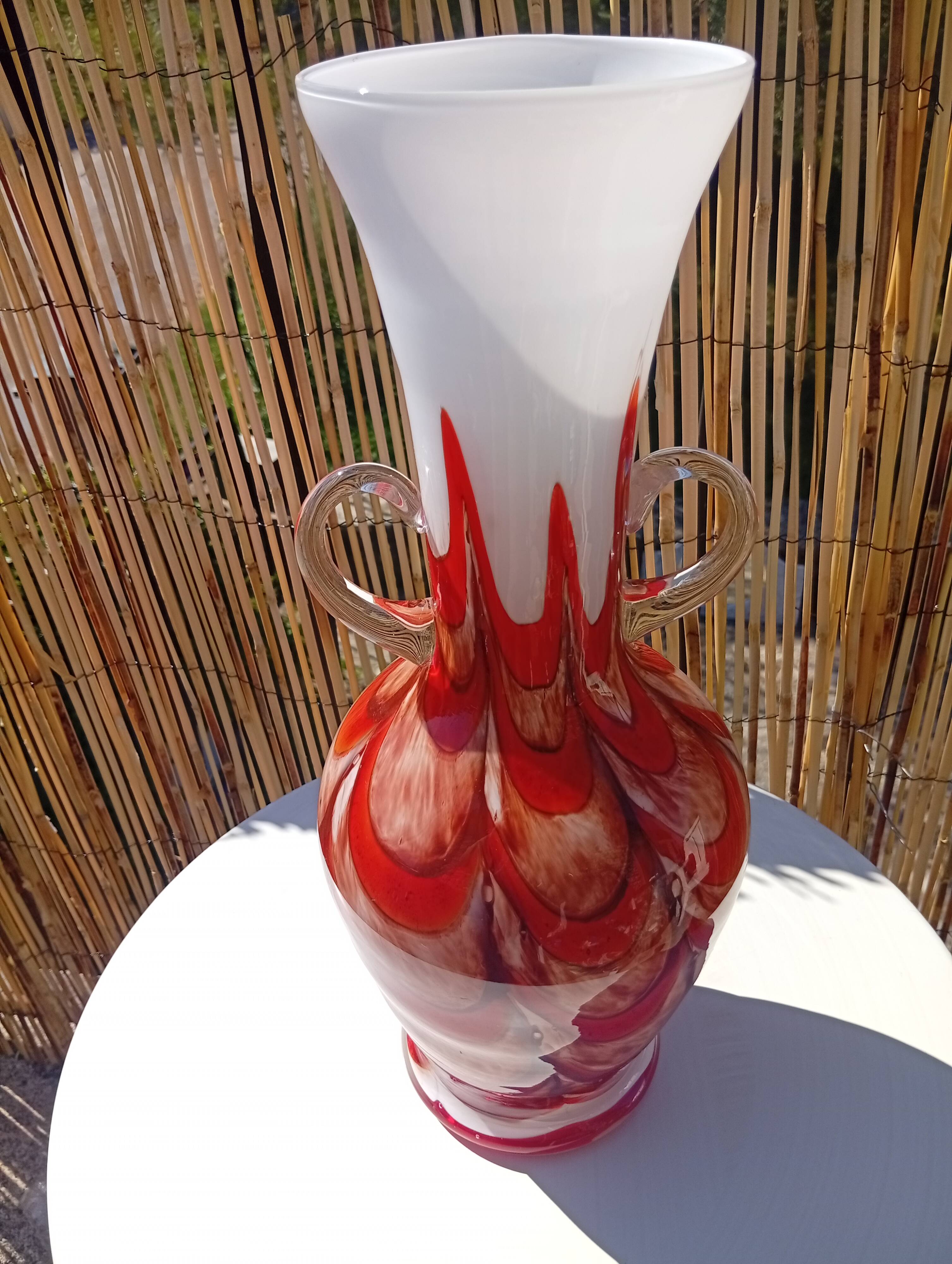 Vintage opaline Fiorentina vase