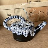 Vallauris watering can flower stand
