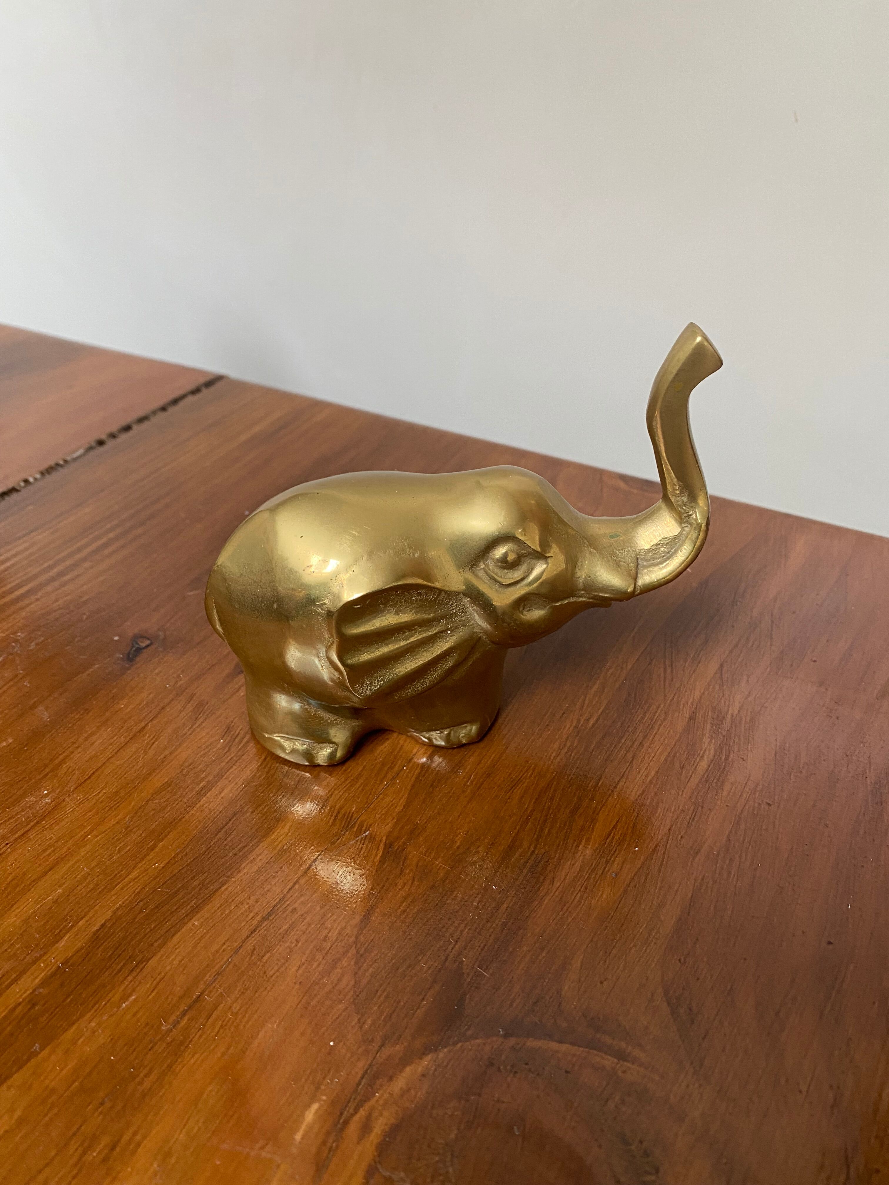 Brass elephant