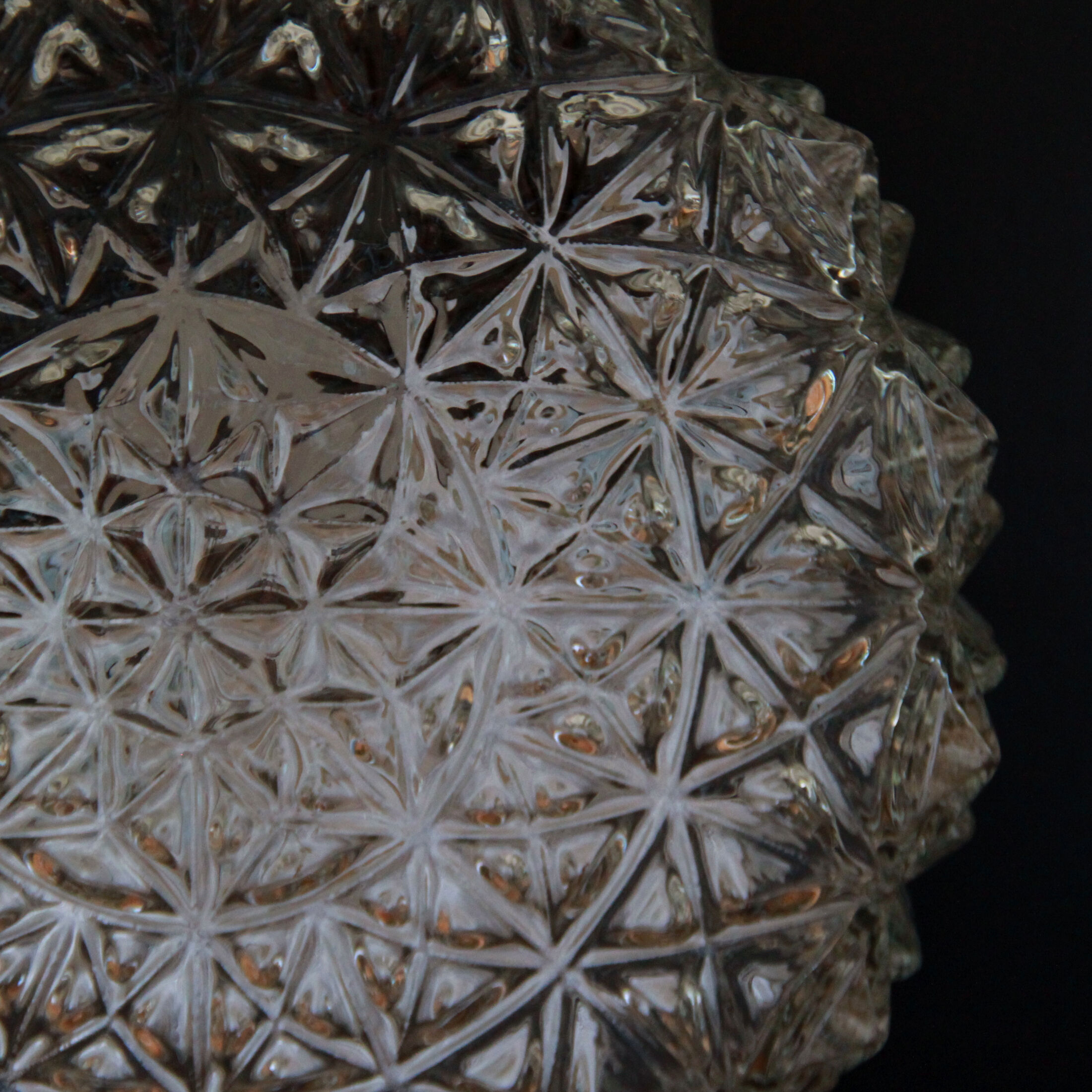 Ceiling lamp round globe molded glass 70/80s
