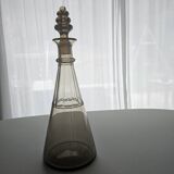 Carafe à vin Art et Déco  ancienne  en Verre fumé