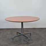 Italian table by Giancarlo Piretti
