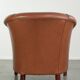 English cowhide club armchair with a luxurious finish and a good appearance