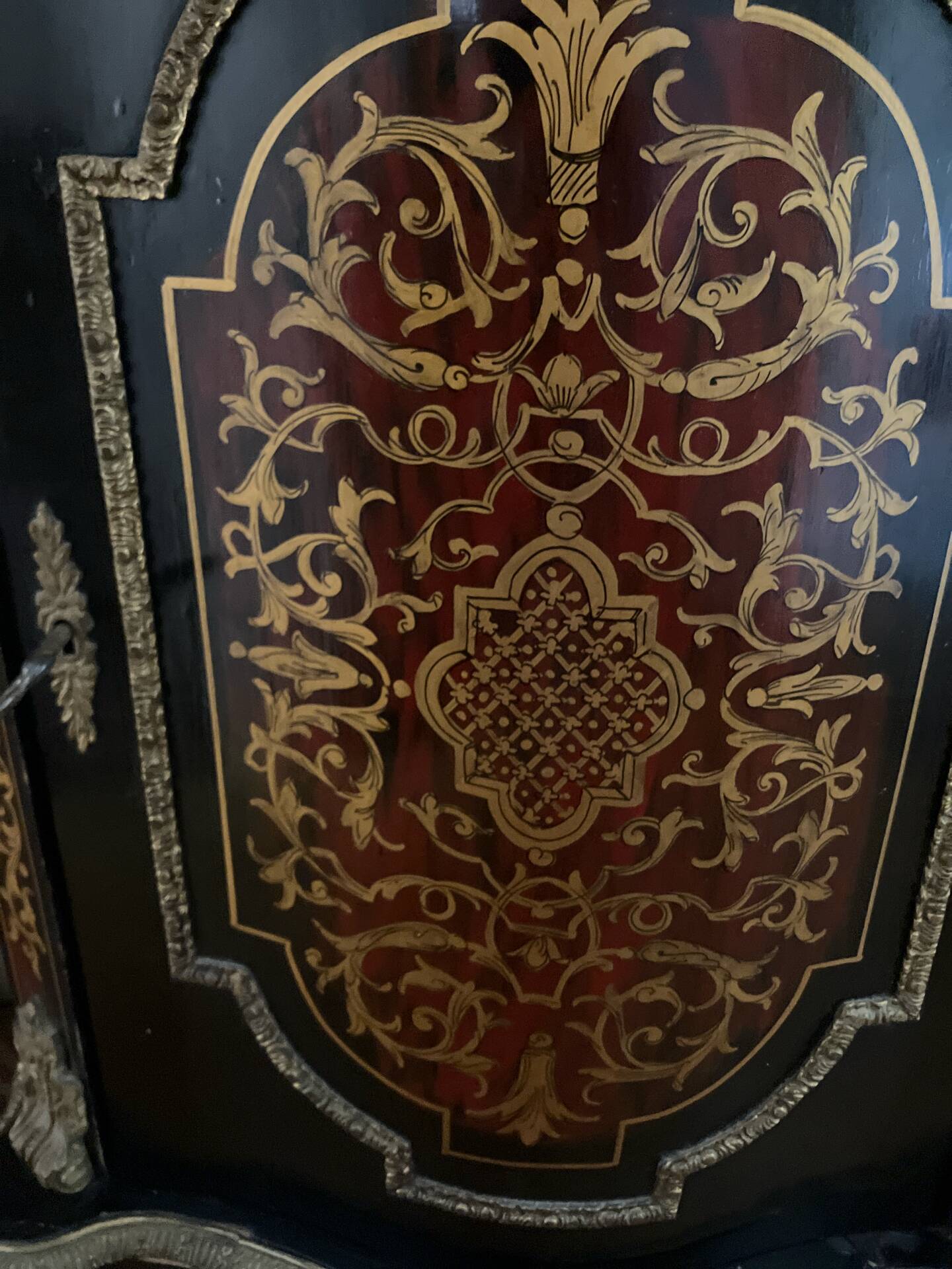 Furniture in the N III style