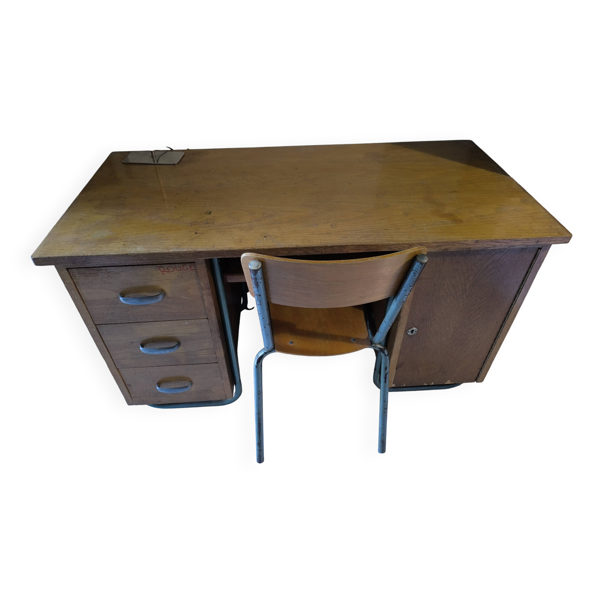 Schoolmaster's desk and its chair