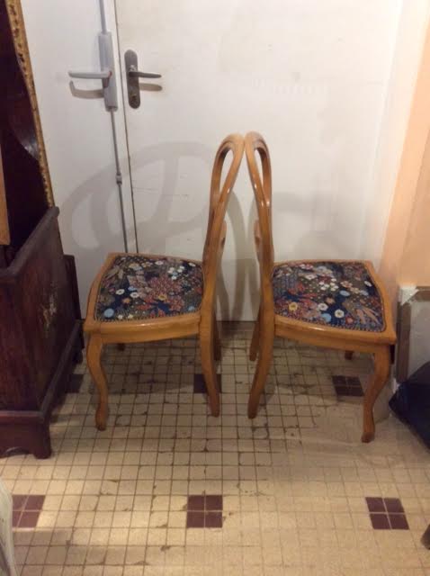 Set of 2 bedroom chairs