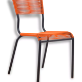 Chaise vermillon