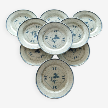 9 assiettes à dessert en porcelaine de Sologne