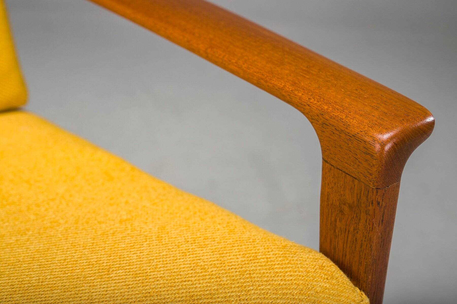 Chaise longue danoise du milieu du siècle en teck attribuée à Ib Kofod-Larsen, années 1960