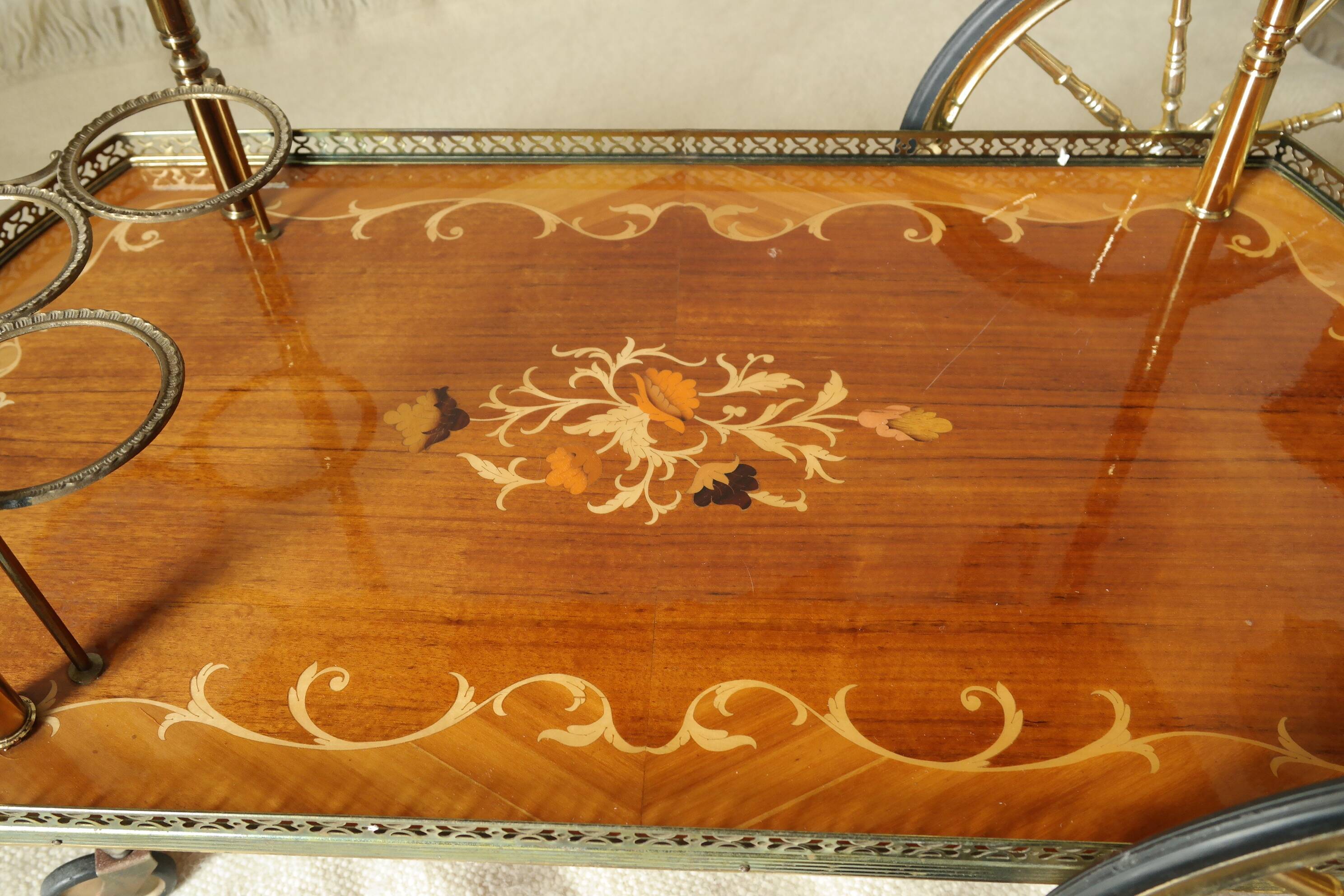 Desserte bar vintage in mahogany marquetry
