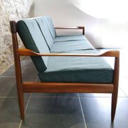 Vintage Scandinavian 3-seater canapé in solid wood