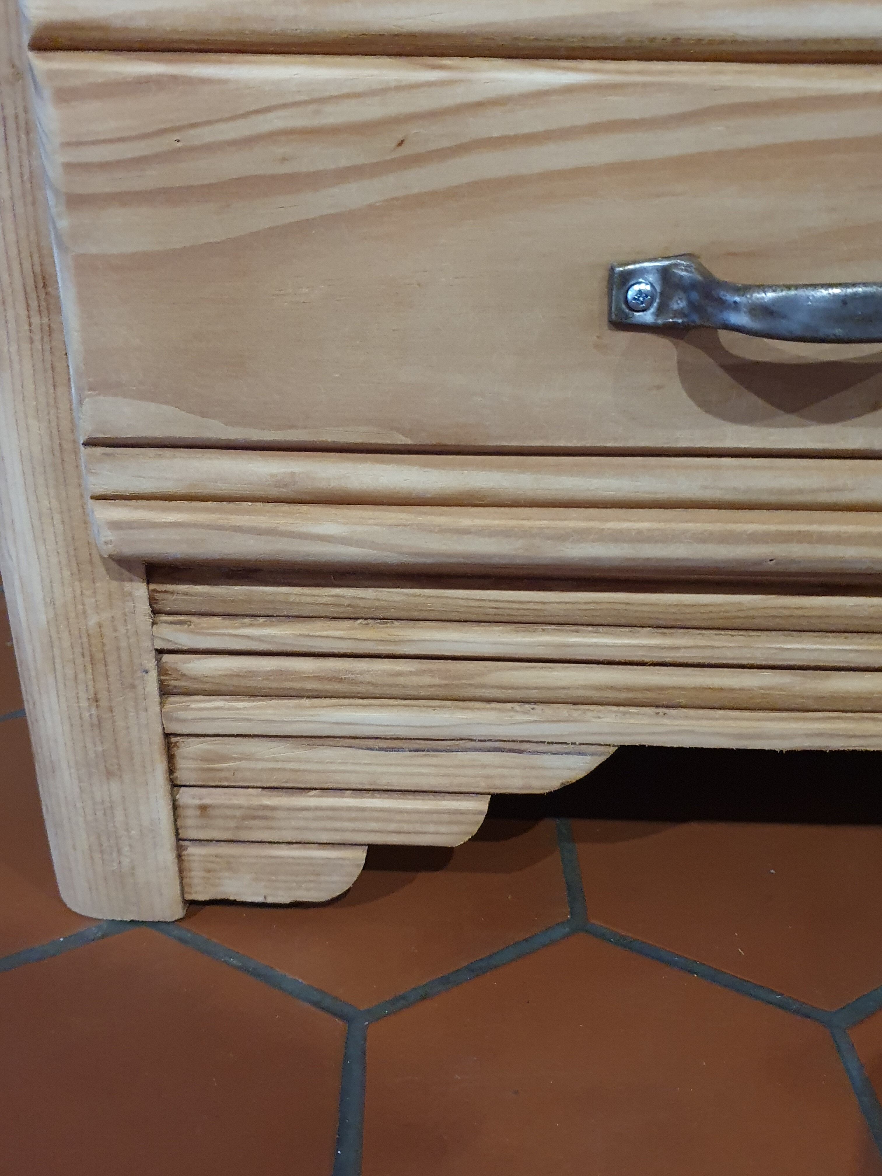Commode vintage