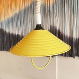 Yellow and white suspension with adjustable height.