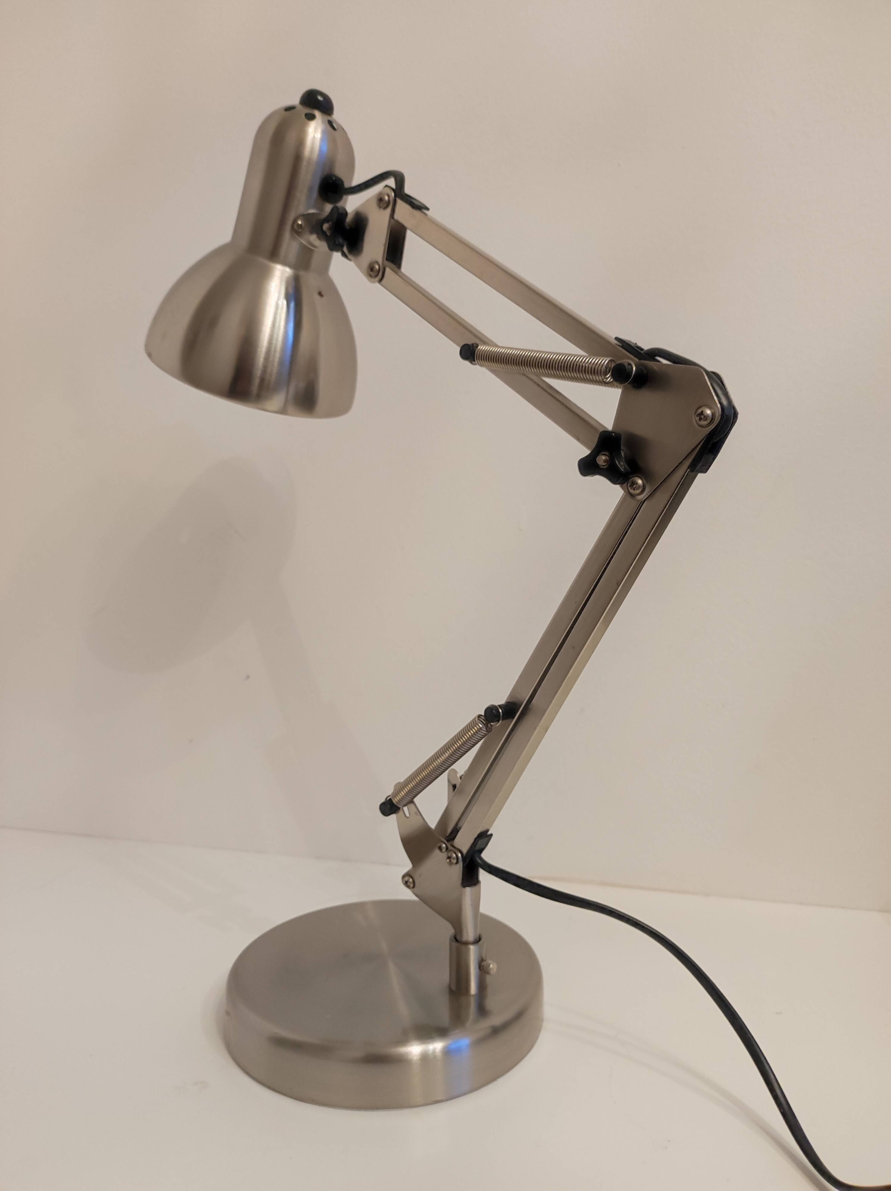 Desk lamp style workshop architect
