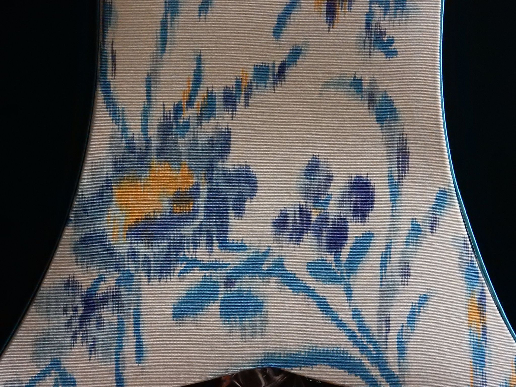 Table lamp Lampshade fabric Ikat and its crystal foot