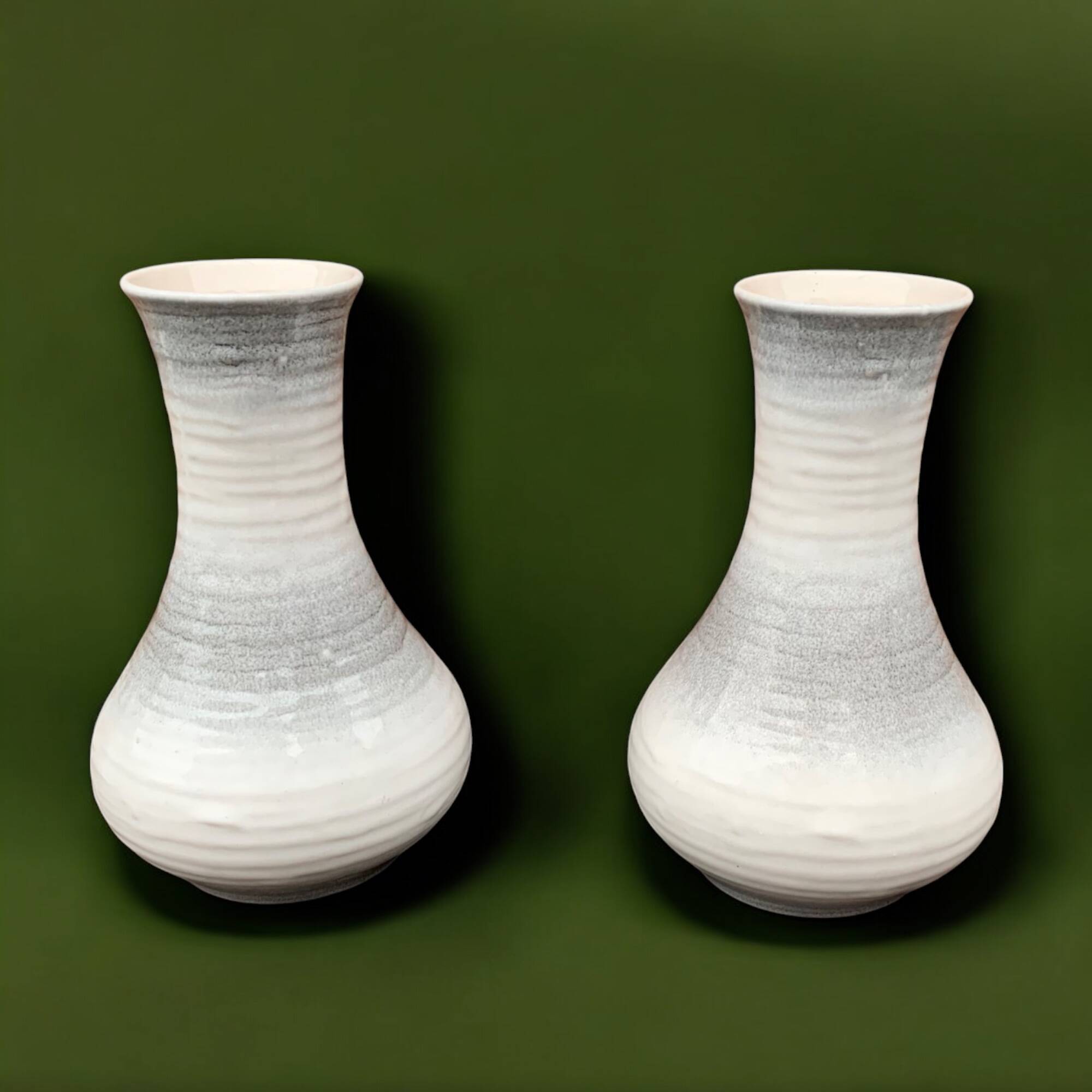 Pair of vintage Bay Keramik 740-20 vases - West Germany