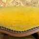 Ancien repose pied bois tissu velours ocre tabouret style Louis XV vintage