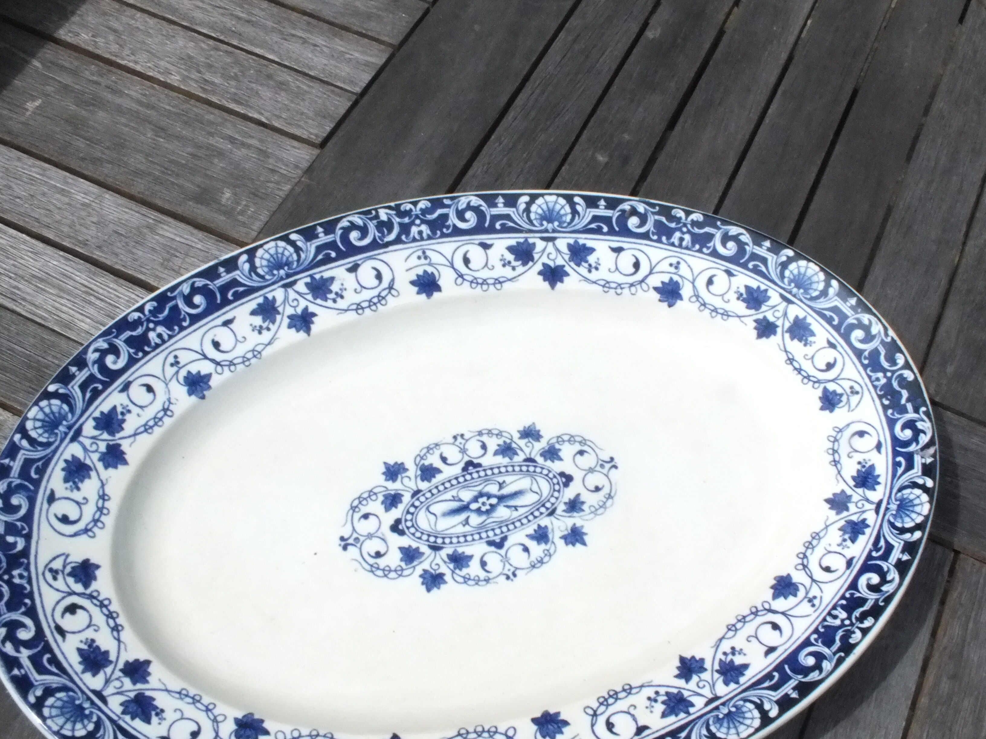 Dish Bordeaux Vieillard service Louis XV