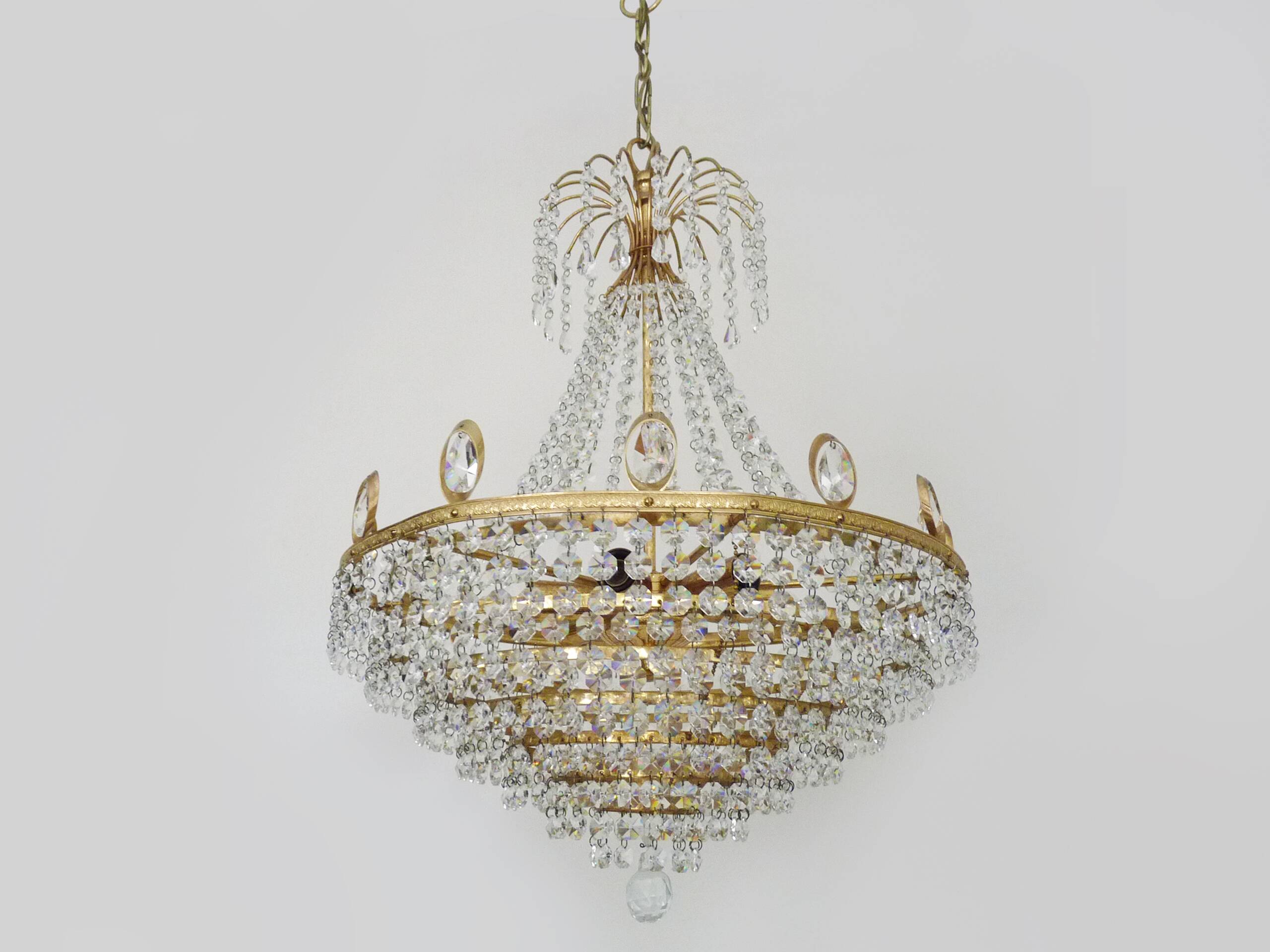 Large and antique chandelier, brass crown ceiling light, 7 tiers, 6 lights