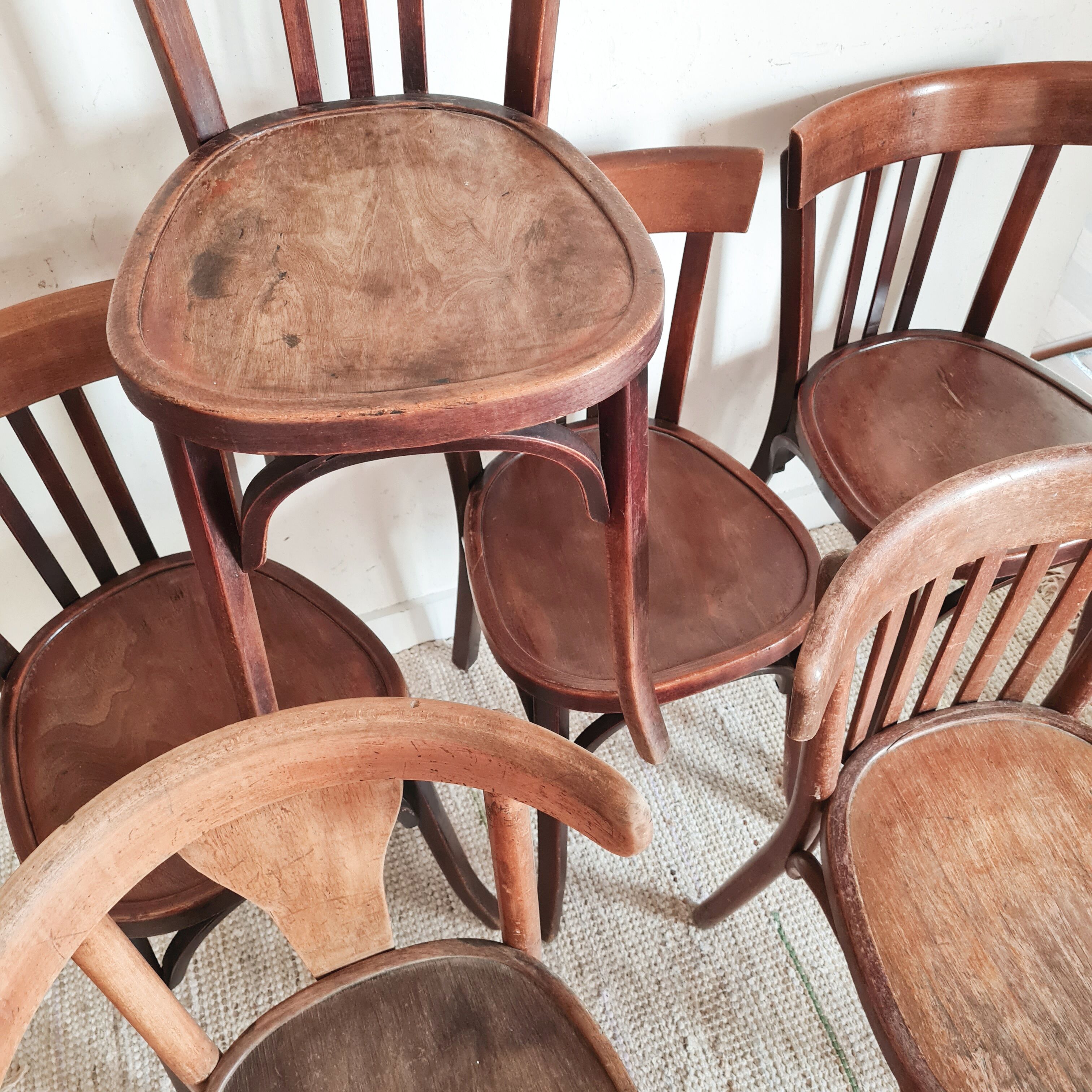 Lot de 6 chaises anciennes de bistrot