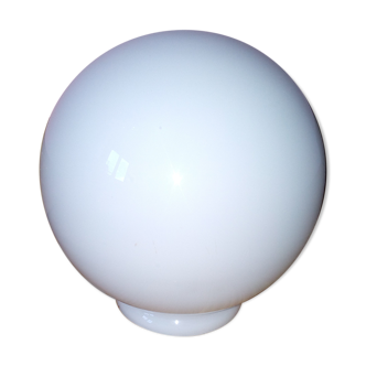 Globe opaline blanche