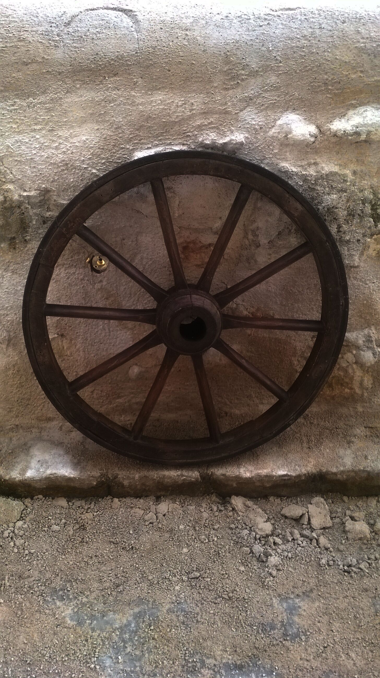 Old cart wheel