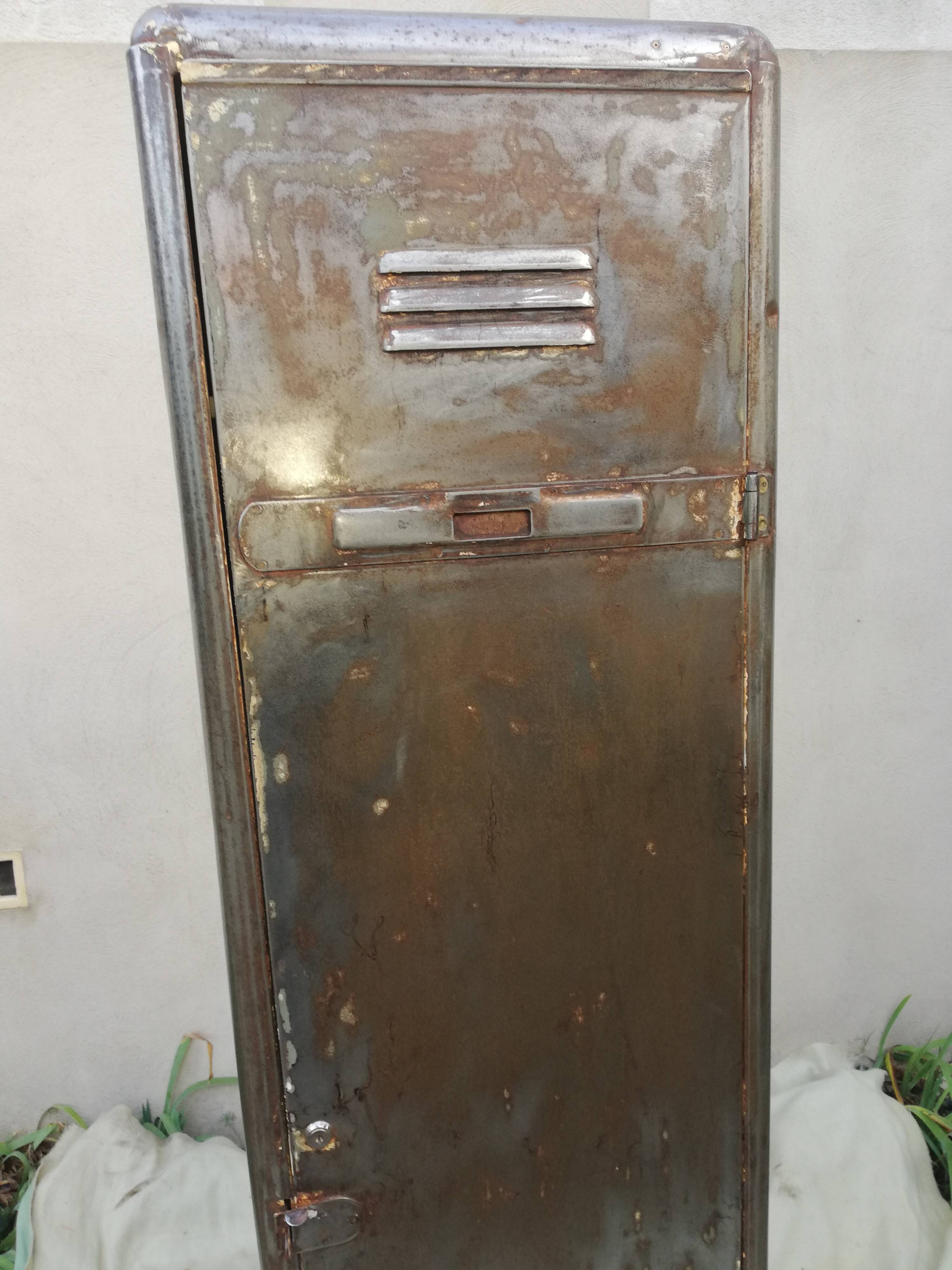 Iron factory cloakroom