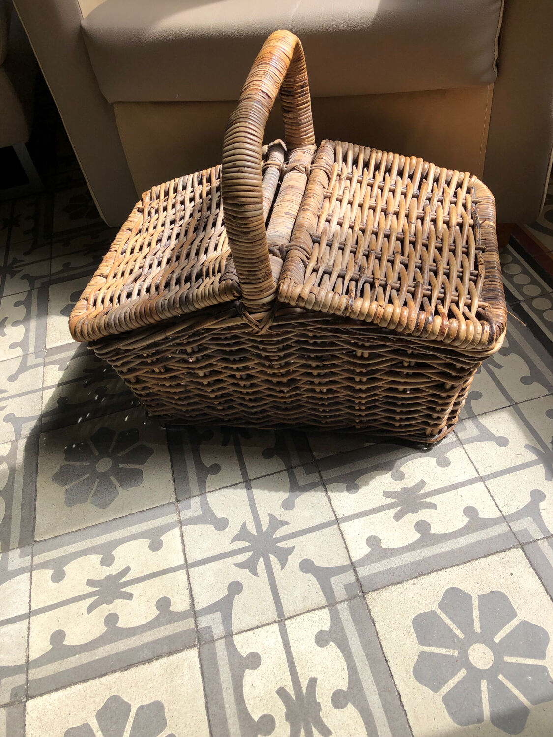 Wicker basket