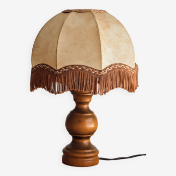 Table lamp in turned wood and umbrella-style leather lampshade
