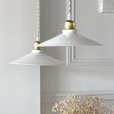 Opaline suspension