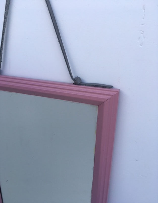 Pink 24x31cm metal mirror
