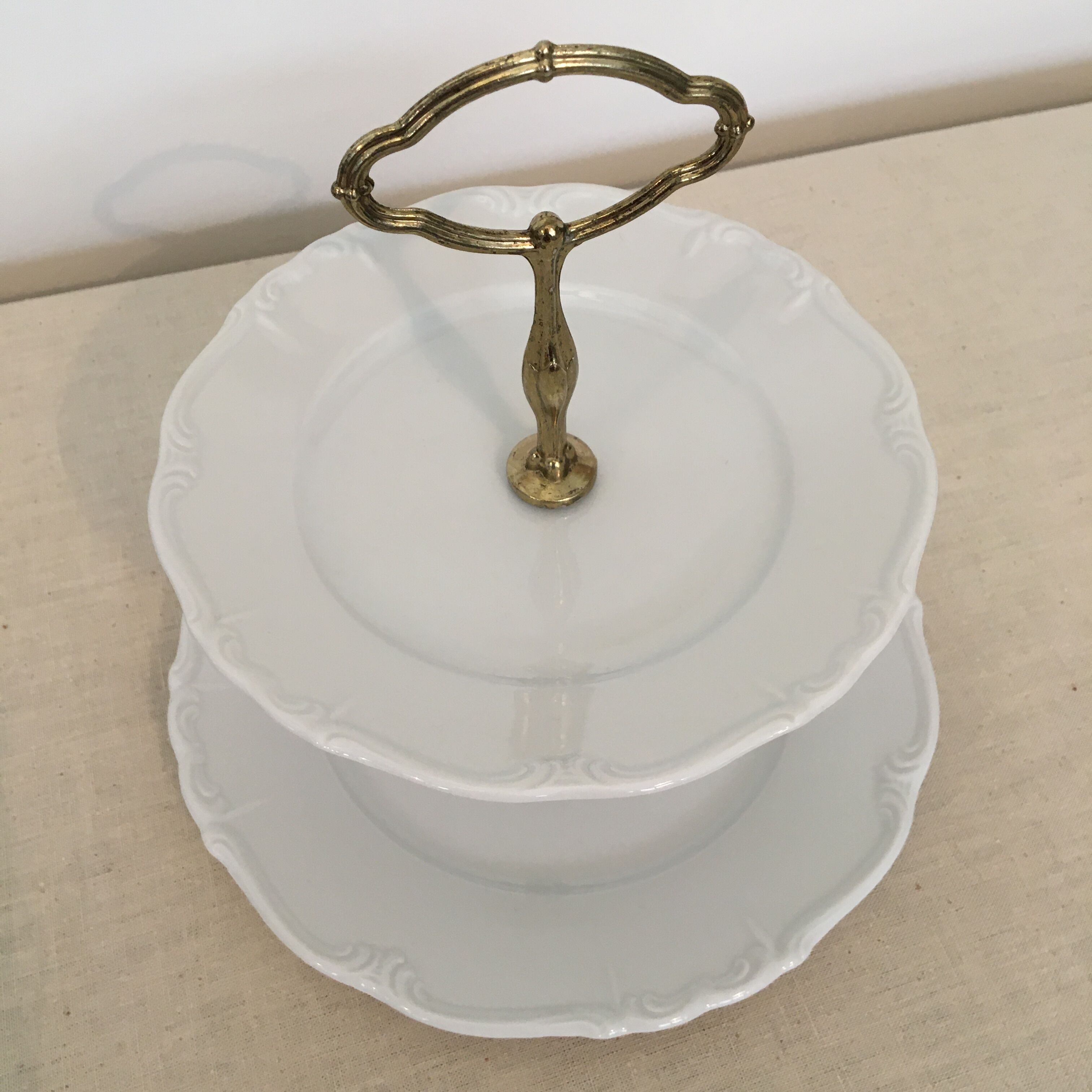 Servant dumb white porcelain