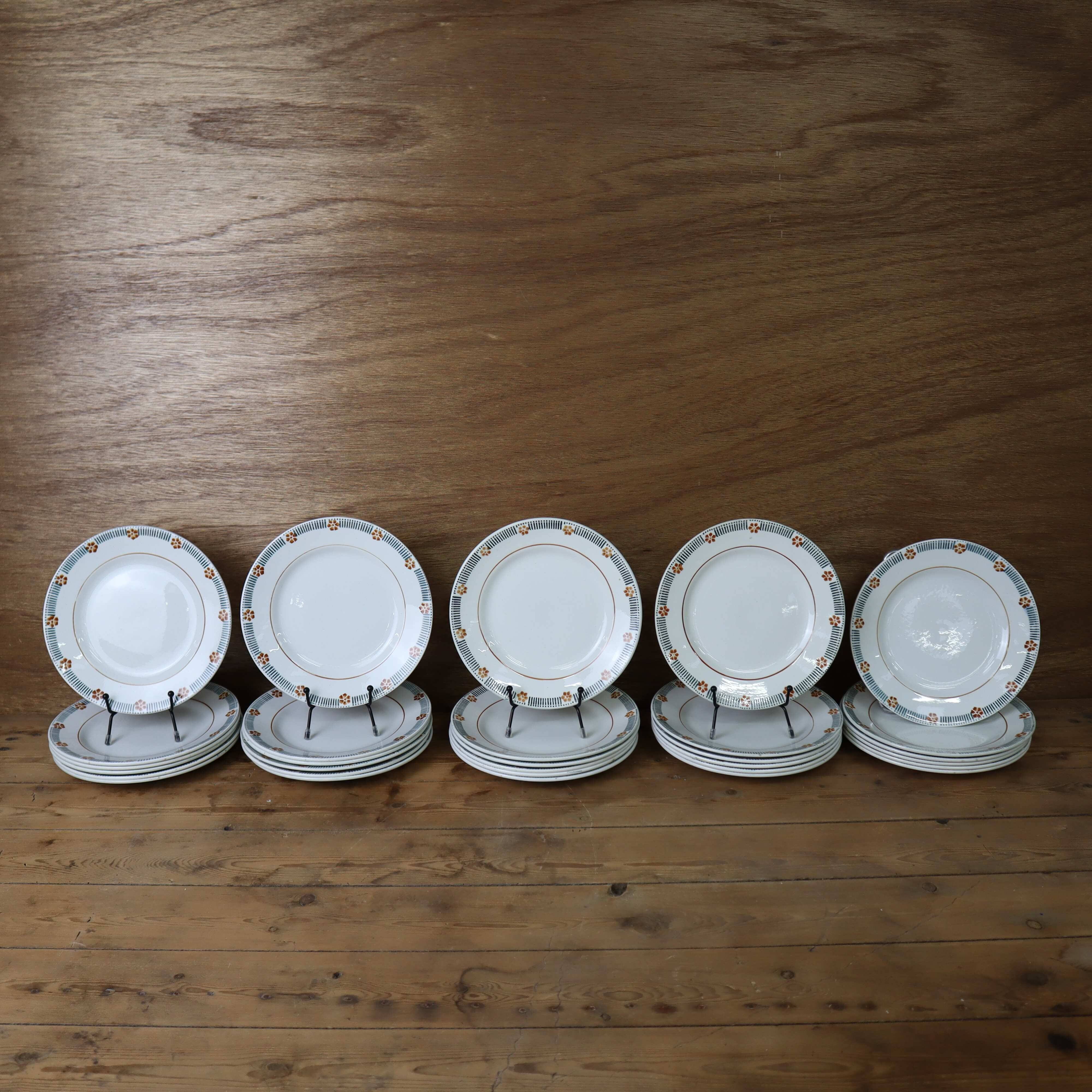 Set of 6 St Amand Céranor dessert plates Parame model