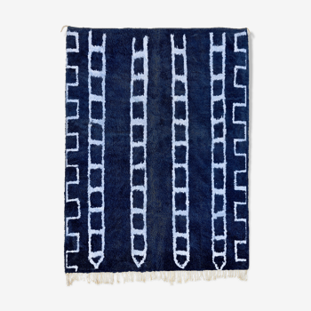 Tapis marocain moderne bleu