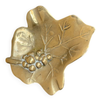 Golden brass bowl in the shape of a vintage leaf from the 1960s, organic design.