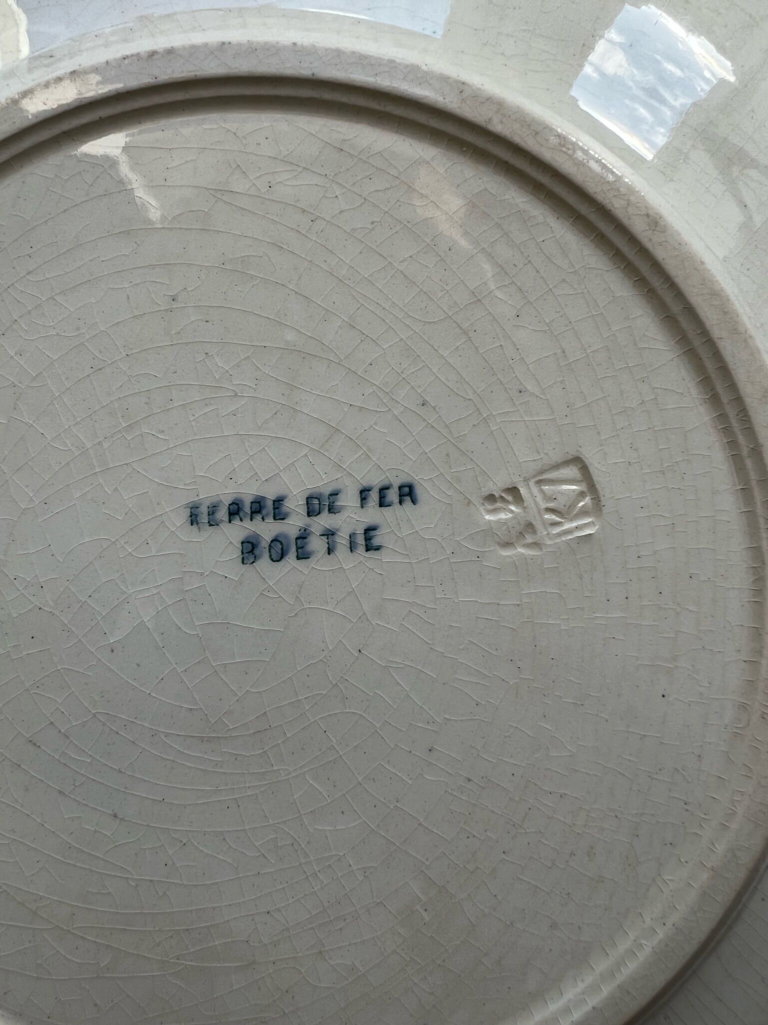 Lot de 2 assiettes Terre de fer Boëtie