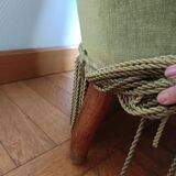 Fauteuil crapaud en velours vert art déco