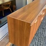 80s row with compass feet