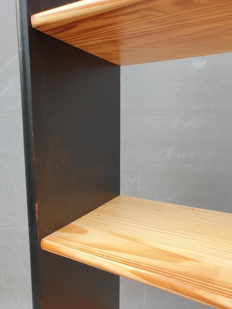 Black two-tone pine shelf