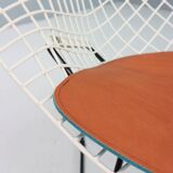 Diamond chair by Harry Bertoia in white & black metal and new leather seati