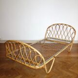 Trash 60s rattan bed