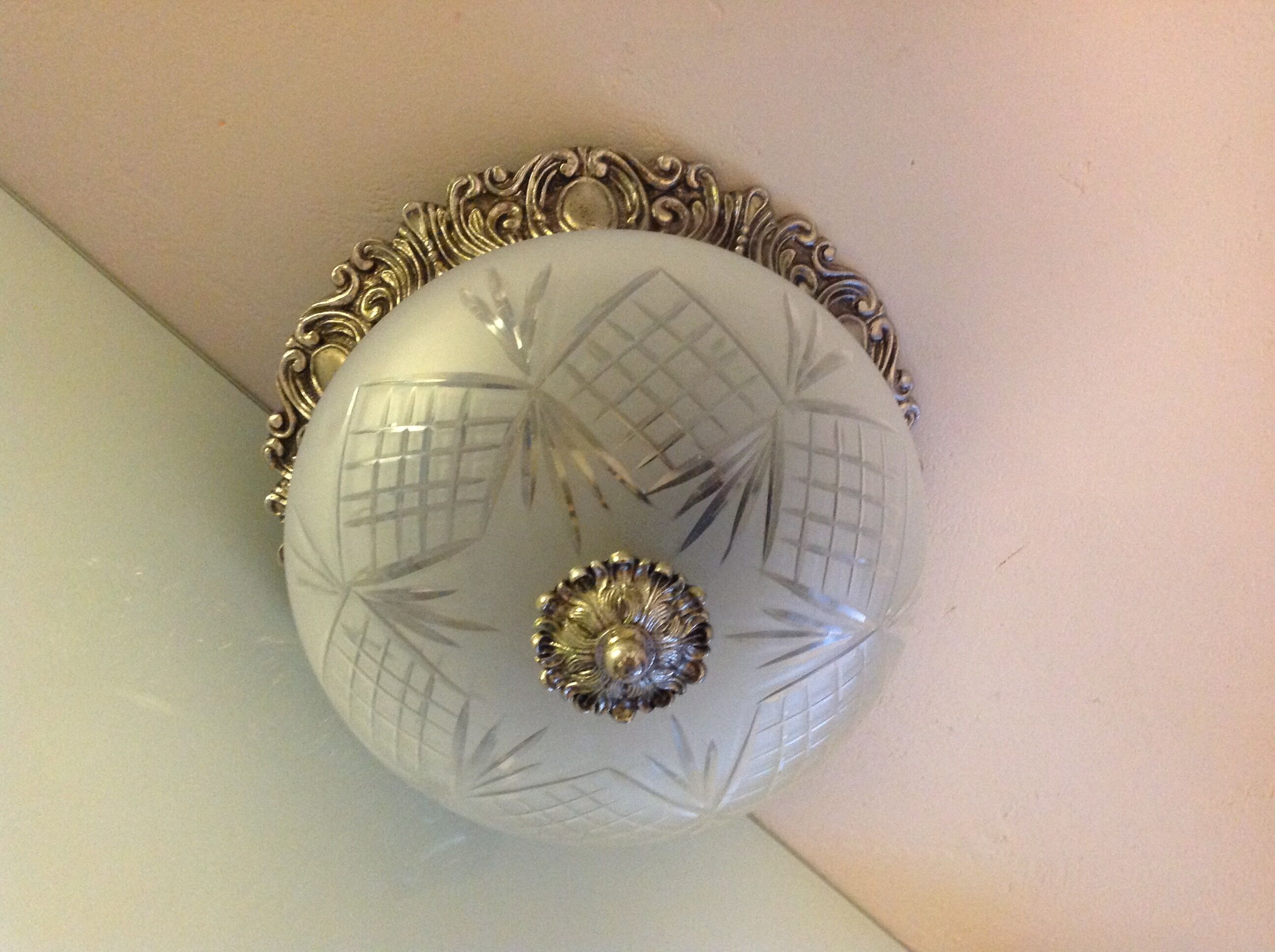 Engraved sandwind glass globe art deco style