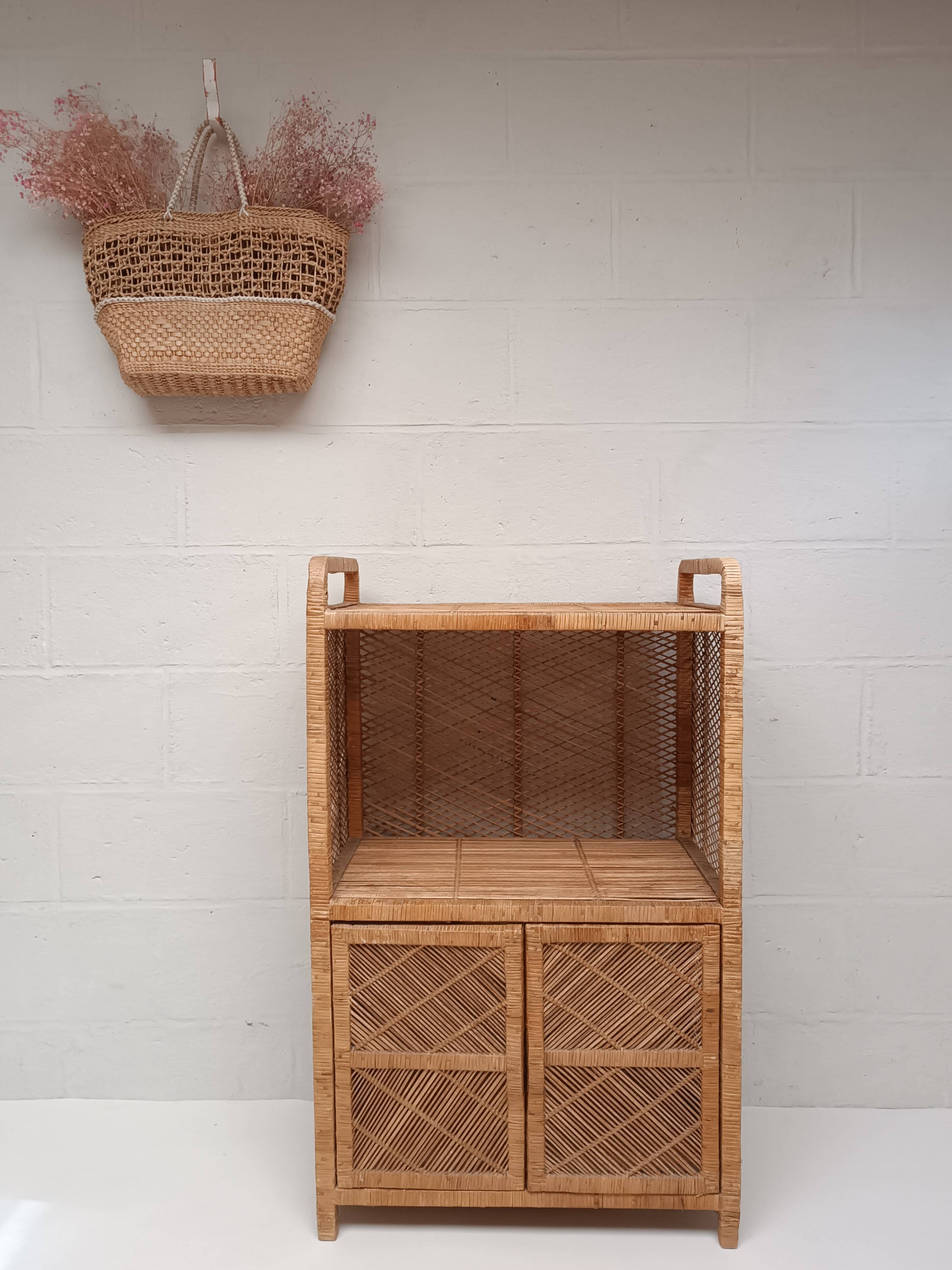 Buffet rattan bookcase shelf