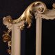 Grand miroir laqué et doré de style Louis XV du 20e siècle.