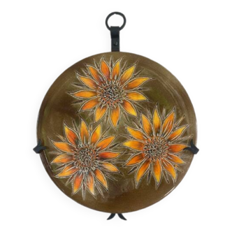 Glazed ceramic dish, flower, Perigordine pottery, 1960s