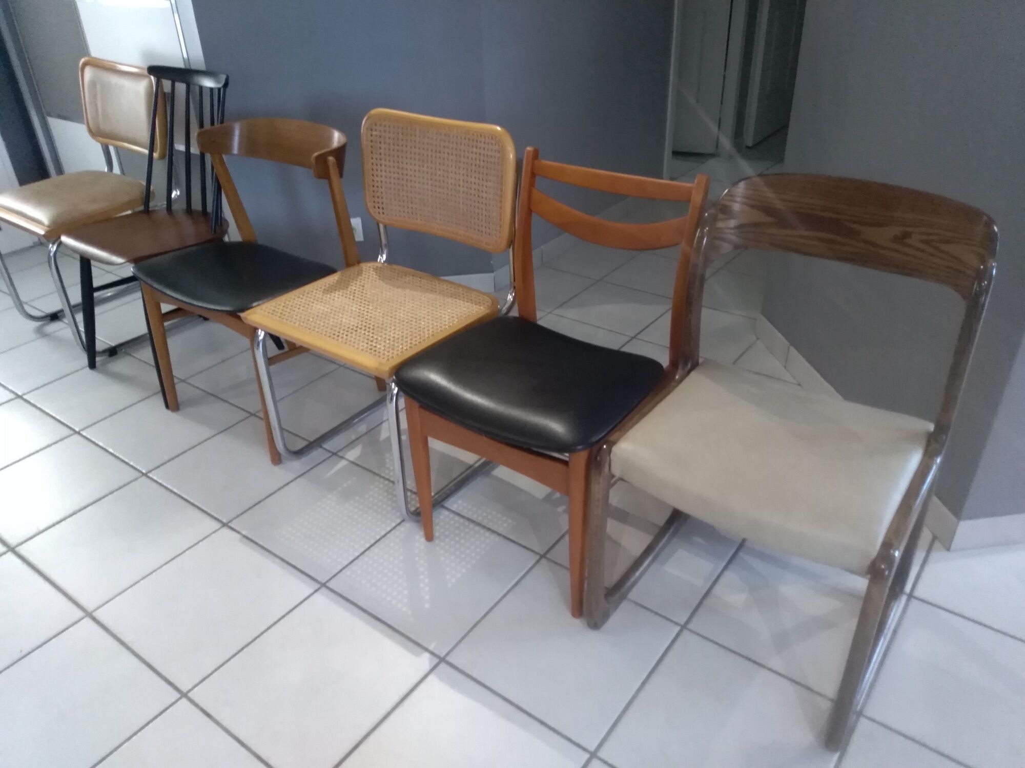 Lot of 6 mismatched chairs Breuer, Baumann
