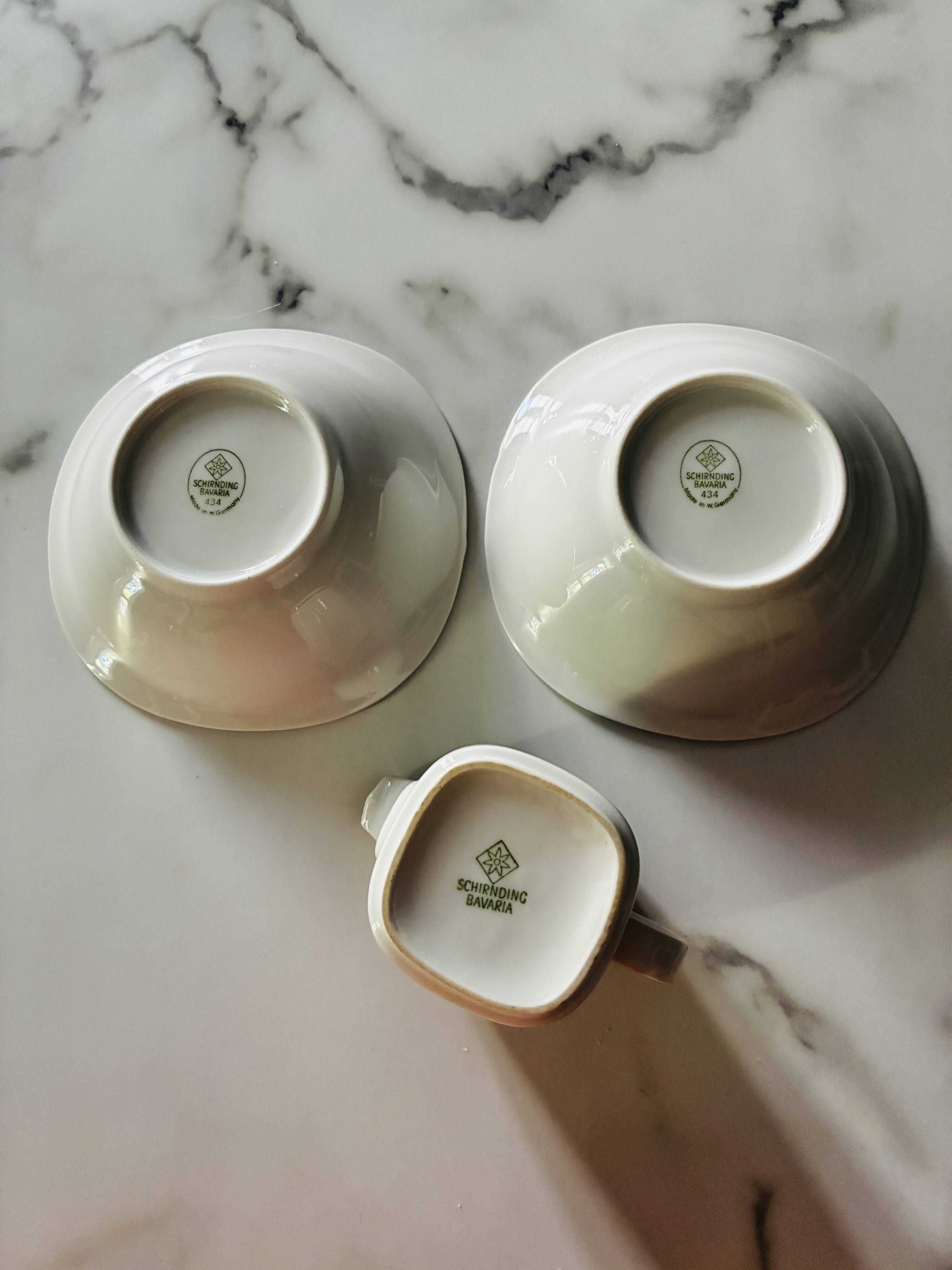 Small milk jug and porcelain bowls Schirnding Bavaria