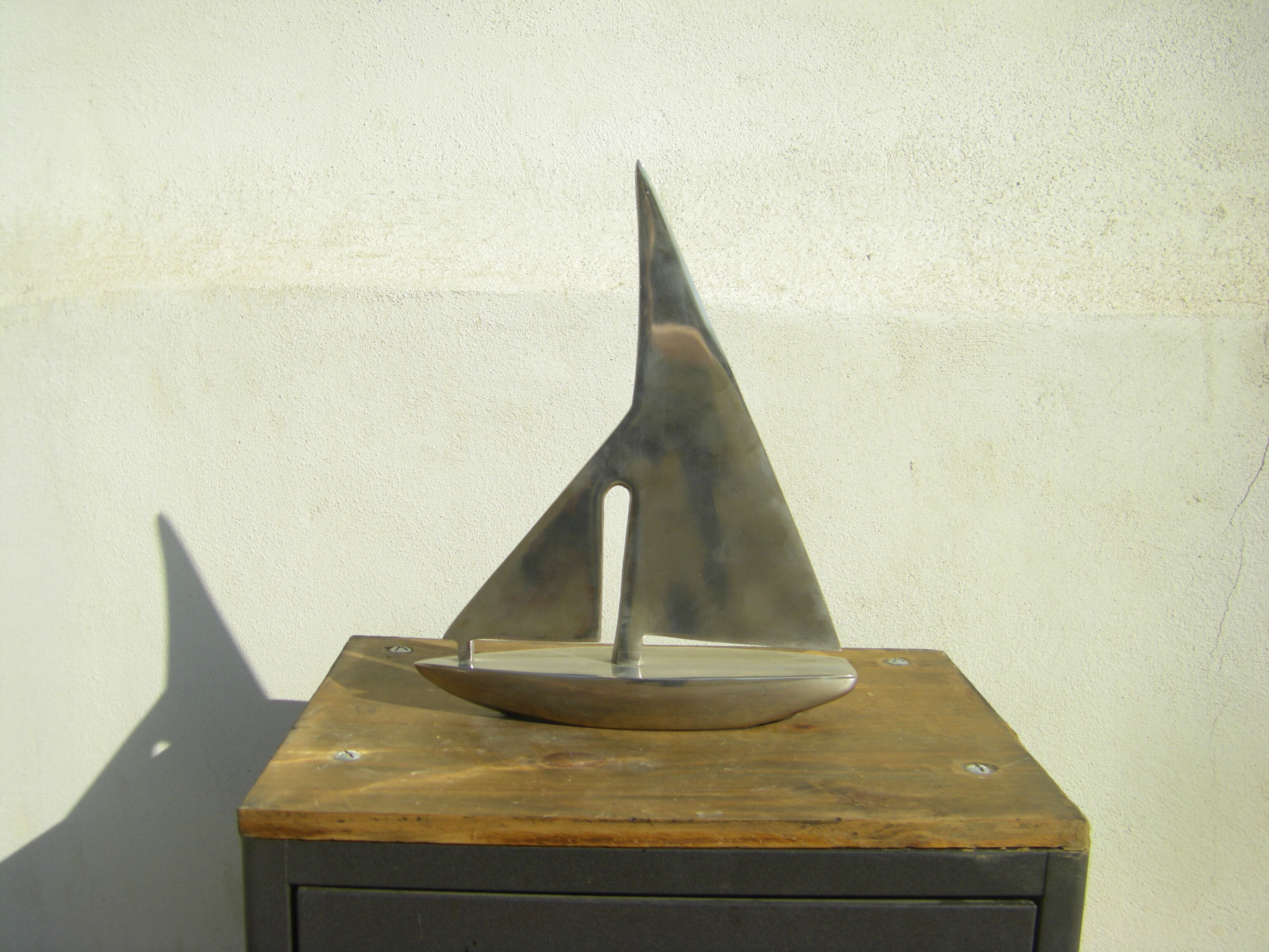 Sailboat brushed aluminum design