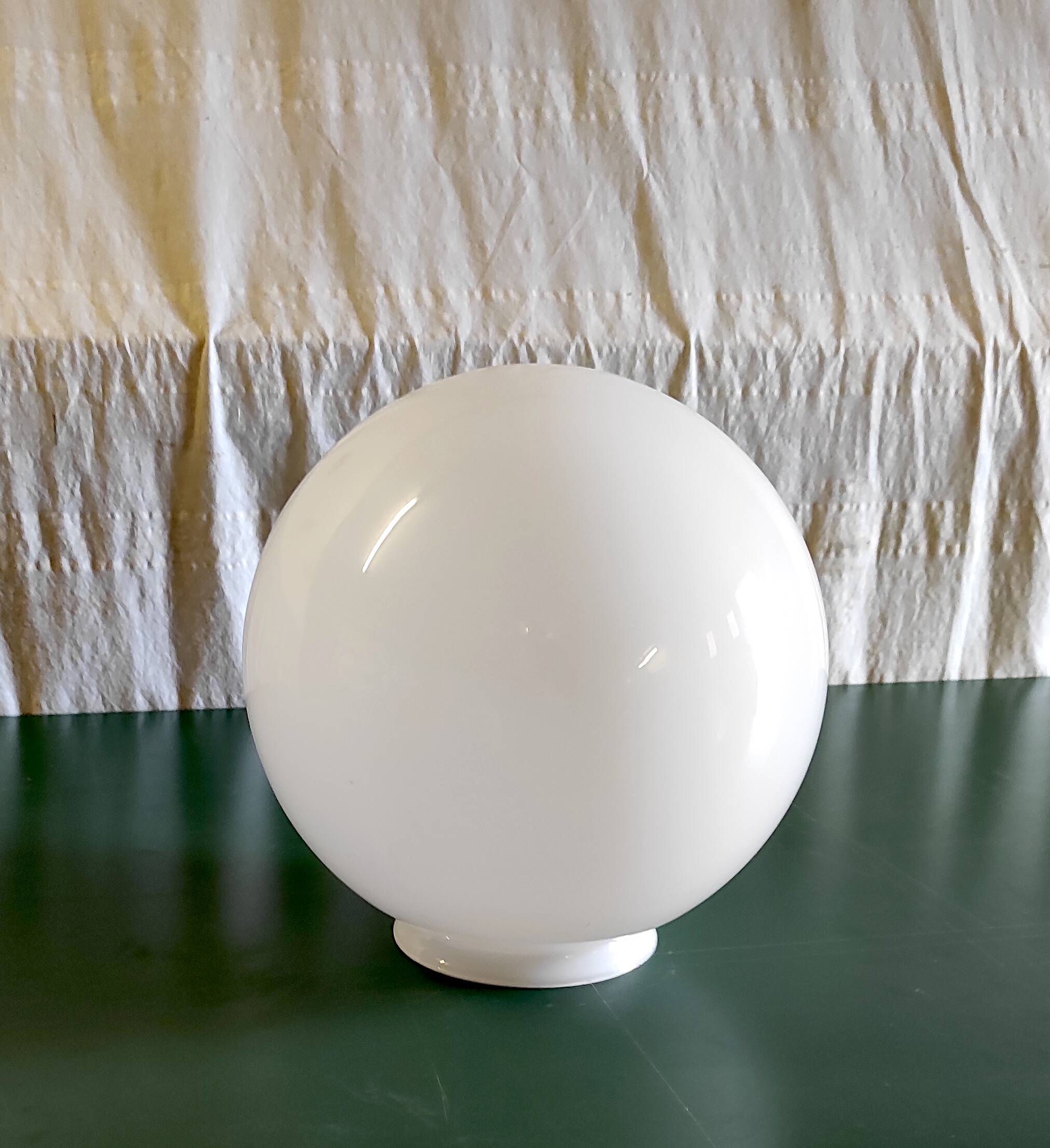 Opaline globe lampshade, diameter 25 cm - mid-20th century
